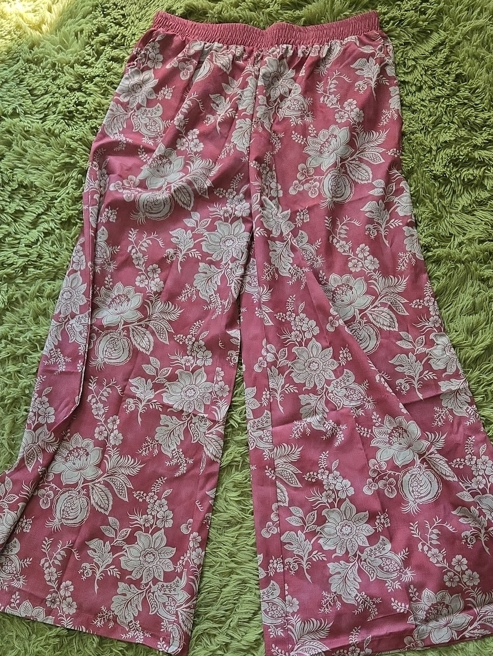 Women’s Pink Floral Wide-Leg Pants